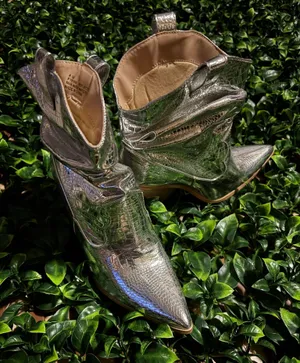 Cape Robbin Silver snakeskin print western ankle boots Size 8.5 thumbnail 1