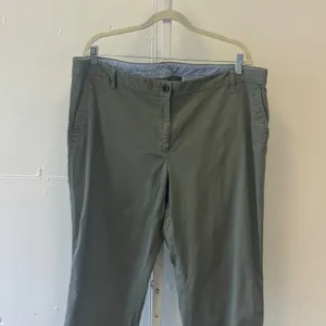 Talbots Relaxed Chino Pants Women's 16W Olive Green Straight‎ Leg Cotton Blend thumbnail 4