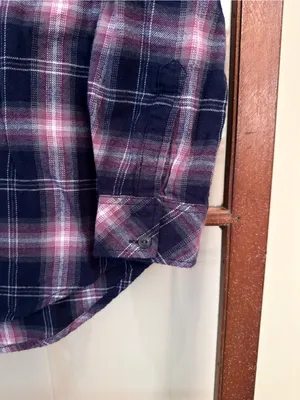 TNA by Aritzia Soft Oversized Plaid Flannel Button Up Shirt Navy Pink Purple Med thumbnail 4