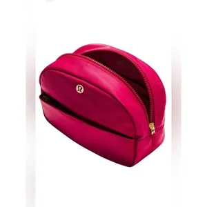 Lululemon City Essentials Pouch 4L Berry Rumble thumbnail 2