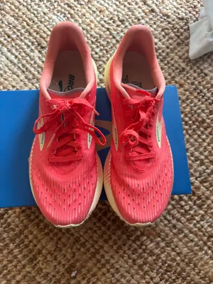 Brooks Running Shoes thumbnail 2