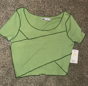 SO Juniors' Cropped Contrast Seam Ribbed Top in Lime Green thumbnail 1