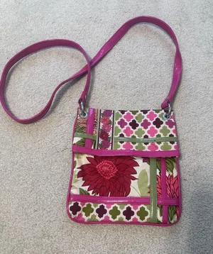 Vera Pelle Vera Bradley Floral Purse thumbnail 1