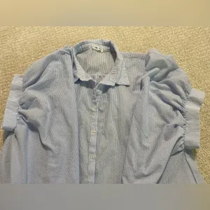 Classic Blue Striped Button Down Shirt for Women Size M thumbnail 13