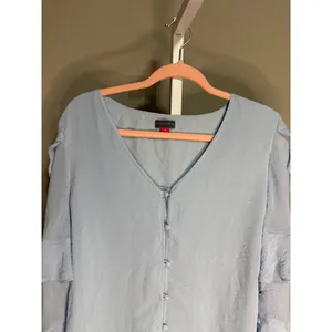 Vince Camuto Light Blue Ruffle Long Sleeve Chiffon Blouse‎ M NWT Button Front thumbnail 7