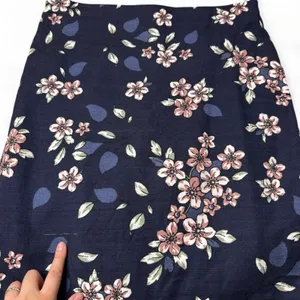 LOFT Navy Floral Pencil Skirt 10 Cherry Blossom Preppy Workwear thumbnail 8