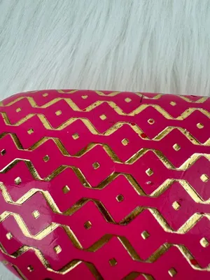 Used Pink Hard Shell Clam Shell Sunglasses Case Travel Storage thumbnail 6