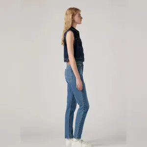 NWT Levi’s 501 Skinny Jeans in Blue Size 25 x 28‎ thumbnail 3