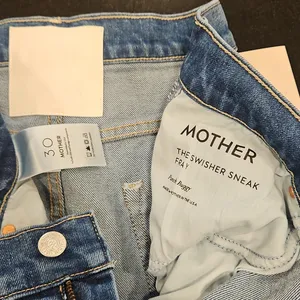 💕MOTHER💕 The Swisher Sneak Fray Jeans ~ Punch Buggy 30 NWT thumbnail 16