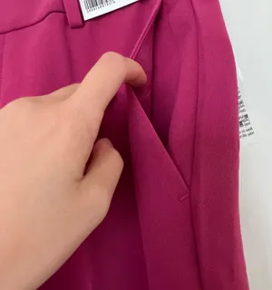 Uniqlo Fuchsia Pink Cropped Straight Leg Dress Pants Slacks Trousers NWT thumbnail 4