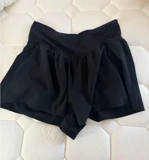 Aerie Crossover Shorts thumbnail 1