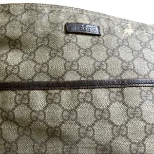 Gucci GG Coated Canvas Shoulder Crossbody Bag Purse thumbnail 11