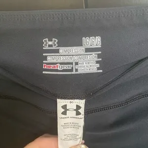 Under Armour Compression Heat Gear‎ Black Leggings in size Large thumbnail 3