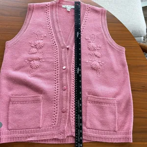 90s Vintage TC Fashion Pink Sweater Vest L Floral Embroidered Knit Coquette thumbnail 7