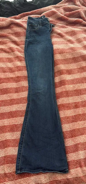 Hollister Jeans  thumbnail 1