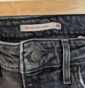 Levi’s Grey Distressed Jeans thumbnail 2