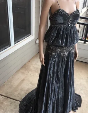 Elegant Black Beaded Peplum Evening Gown thumbnail 10