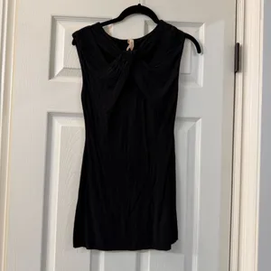 Anthropologie PILCRO Twist Front Cut Out Black Knit Top Size Small thumbnail 3