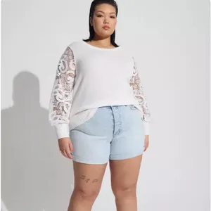 Torrid 5 Inch Mom Jean Premium Classic Denim Mid-Rise Short Size 16 thumbnail 10