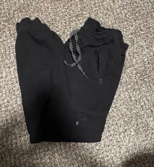 Jaanuu XS petite scrub joggers thumbnail 1