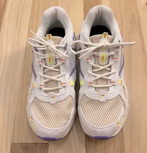 FILA Womens Territory Sneakers Size 8.5 thumbnail 2