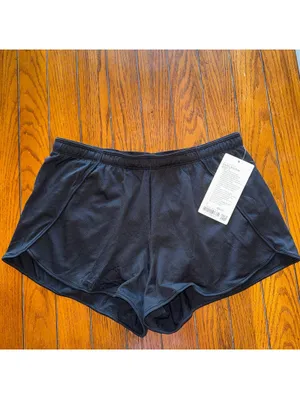 Lululemon Swiftly Short Mid-Rise 3” Black Size 12 NWT thumbnail 2