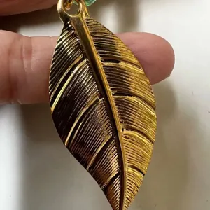 Cookie Lee green glass bead crystal leaf pendant necklace thumbnail 12