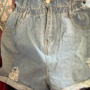 FINAL MARKDOWN Paperbag waist distressed denim shorts xl thumbnail 1