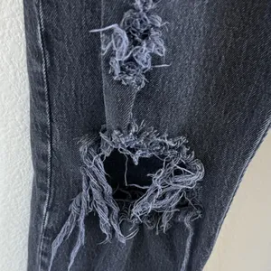 Abercrombie & Fitch The Dad High Rise Distressed Black Jeans 28 | 6S thumbnail 6