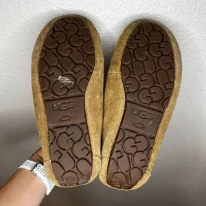 UGG Dakota Suede Moccasin Slippers in chestnut tan brown WOMENS 9 thumbnail 4
