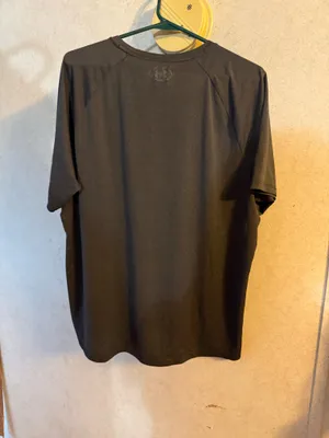 Under armour shirt  thumbnail 2