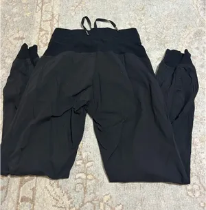 Lululemon Dance Studio Joggers thumbnail 4