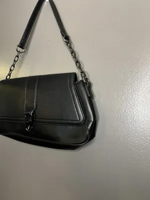 Forever 21 Shoulder Bag Womens Small Black Faux Leather Chain Strap Purse thumbnail 3