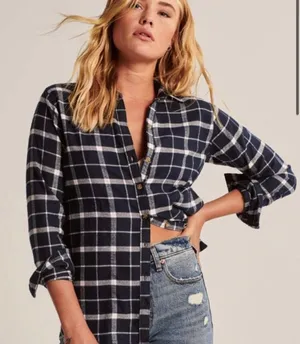 Abercrombie & Fitch‎ Soft AF Boyfriend Fit Flannel thumbnail 1