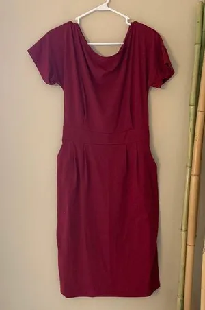 Burgundy Dress Size XL thumbnail 1