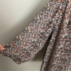 Rose & Olive Top Tunic Floral Split Neckline 3/4 Sleeve Smocking Pink Blue White thumbnail 4