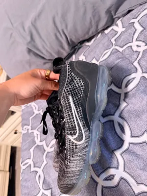 Nike Vapor Max Tennis Shoes thumbnail 2