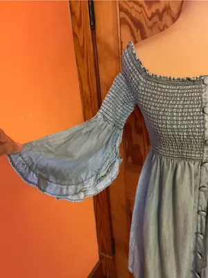 VENUS Denim Dress Size 2 Smocked Off Shoulder Bell Sleeve Button Front Boho thumbnail 4