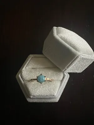 Gorgeous Golden Iridescent Ring Size 7 Gold thumbnail 2