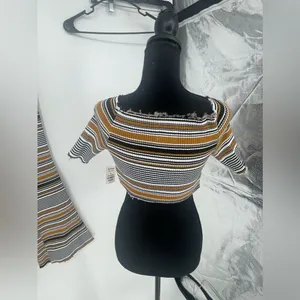 Better be, striped crop and pants, two-piece outfit,‎ sweater set size large thumbnail 9