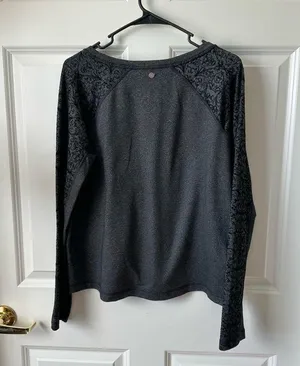 Calia by Carrie Underwood Onyx Velvet Sweatshirt Women's Size L Black Gray thumbnail 2