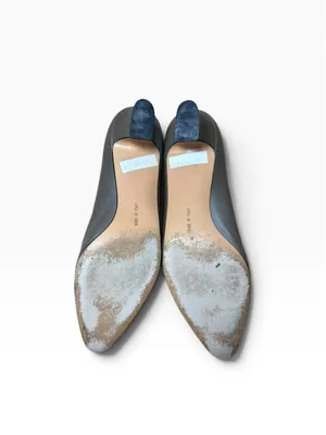 Women's Salvatore Ferragamo Heels Size 8 Beige and Blue Cap Toe Pumps thumbnail 9