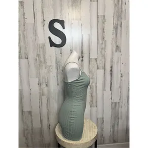 Mint green dress thumbnail 3