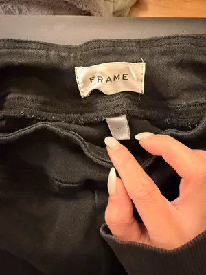Frame crop jeans thumbnail 3