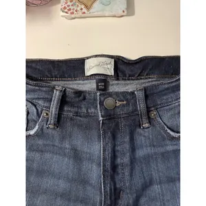 Universal Thread Mid Rise Skinny Jeans Dark Wash‎ Distressed 8 29R Casual Chic thumbnail 5
