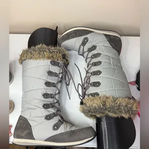 L.L. Bean Carrabassett Lace Winter Boots Sz 7.5 thumbnail 7