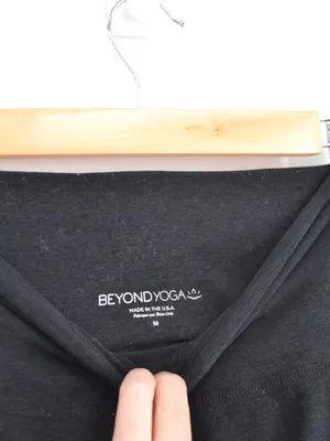 Beyond Yoga Spacedye Out of Pocket Midi Leggings Black M thumbnail 6