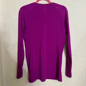 Nike Women's dry fit fitted Magenta Long Sleeve Tee size large NWT thumbnail 2