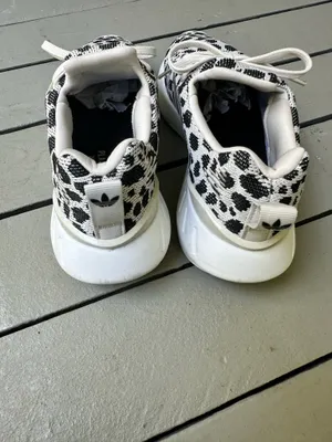 Adidas Women's Swift Run 22 "Dalmatian / Leopard" Running Shoes|Black white~7.5 thumbnail 5