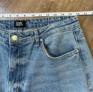 high rise straight leg distressed denim jeans women’s size 13/31 thumbnail 10